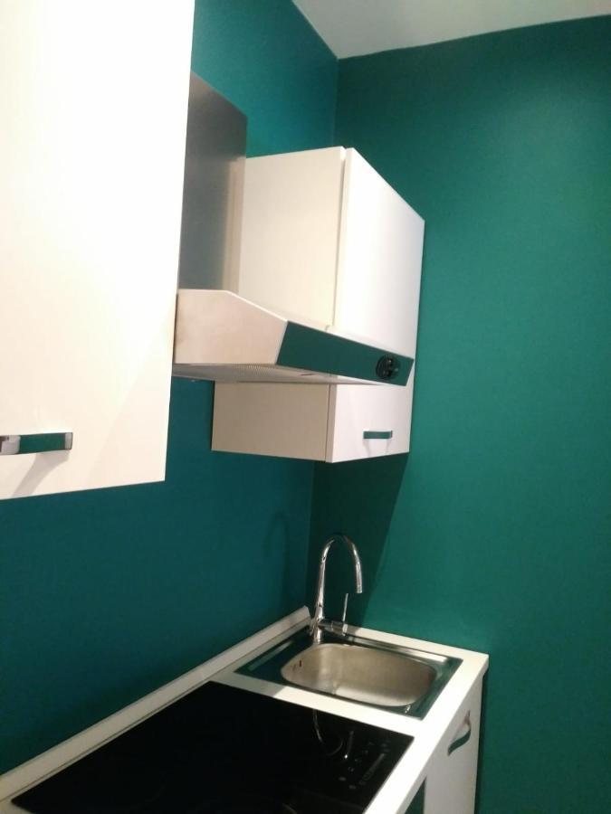 Ak Holidays Apartments 81 Болонья Екстер'єр фото